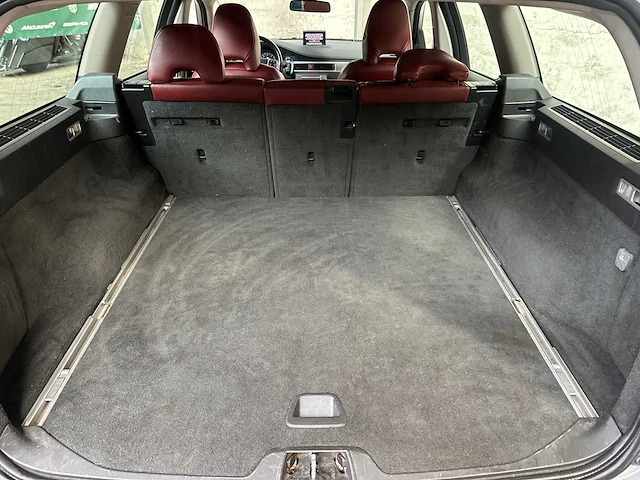 Volvo v70 2.4d momentum 175pk 2010, 48-kxp-9 - afbeelding 25 van  43
