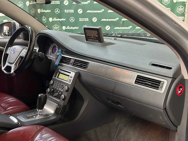 Volvo v70 2.4d momentum 175pk 2010, 48-kxp-9 - afbeelding 28 van  43
