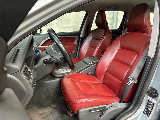 Volvo v70 2.4d momentum 175pk 2010, 48-kxp-9 - afbeelding 29 van  43
