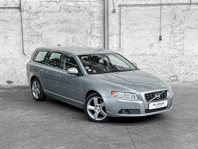 Volvo v70 2.4d momentum 175pk 2010, 48-kxp-9 - afbeelding 40 van  43