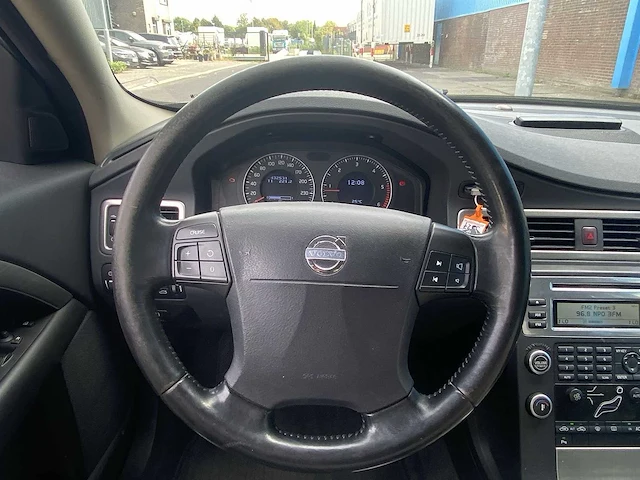 Volvo v70 2.4d nordic youngtimer | 05-jhr-5 - afbeelding 6 van  26