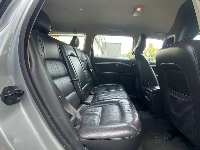 Volvo v70 2.4d nordic youngtimer | 05-jhr-5 - afbeelding 16 van  26