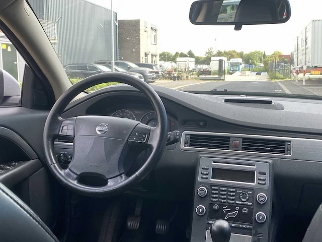 Volvo v70 2.4d nordic youngtimer | 05-jhr-5 - afbeelding 17 van  26