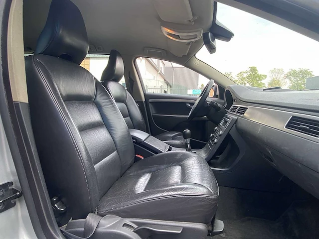 Volvo v70 2.4d nordic youngtimer | 05-jhr-5 - afbeelding 18 van  26