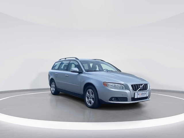 Volvo v70 2.4d nordic youngtimer | 05-jhr-5 - afbeelding 22 van  26