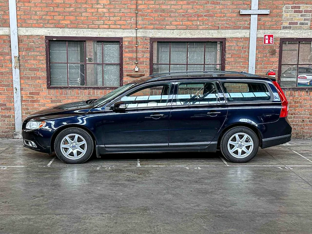 Volvo v70 2.5t 200pk 2008 youngtimer - afbeelding 8 van  39