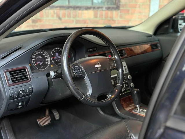 Volvo v70 2.5t 200pk 2008 youngtimer - afbeelding 9 van  39