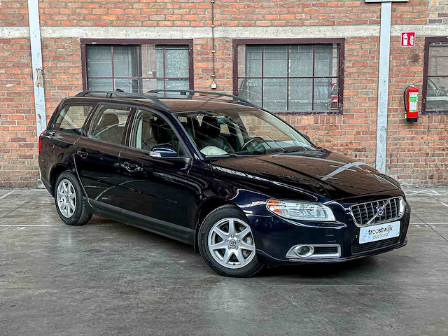 Volvo v70 2.5t 200pk 2008 youngtimer - afbeelding 36 van  39