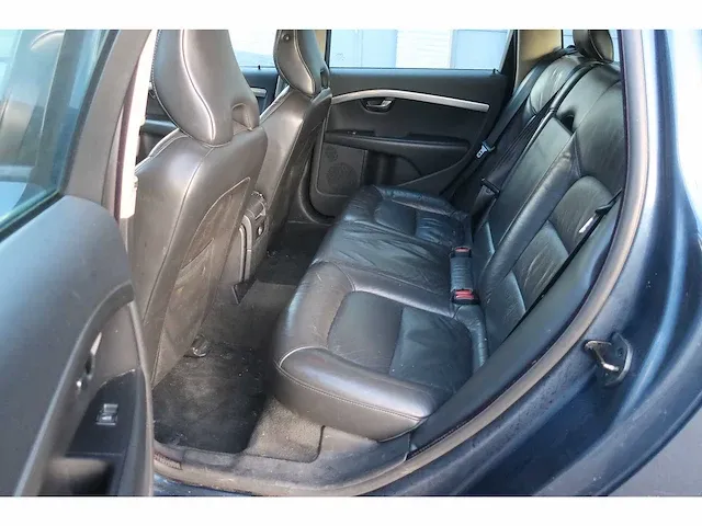 Volvo v70 2.5t momentum automaat, 71-zh-bk - afbeelding 3 van  16