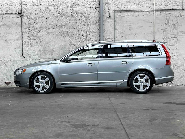 Volvo v70 genration 3 t6 3.0 awd 285pk 2008 -youngtimer- - afbeelding 5 van  43