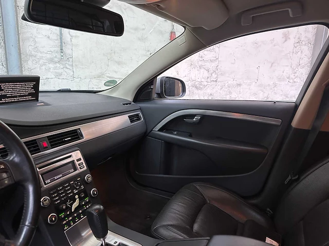 Volvo v70 genration 3 t6 3.0 awd 285pk 2008 -youngtimer- - afbeelding 9 van  43
