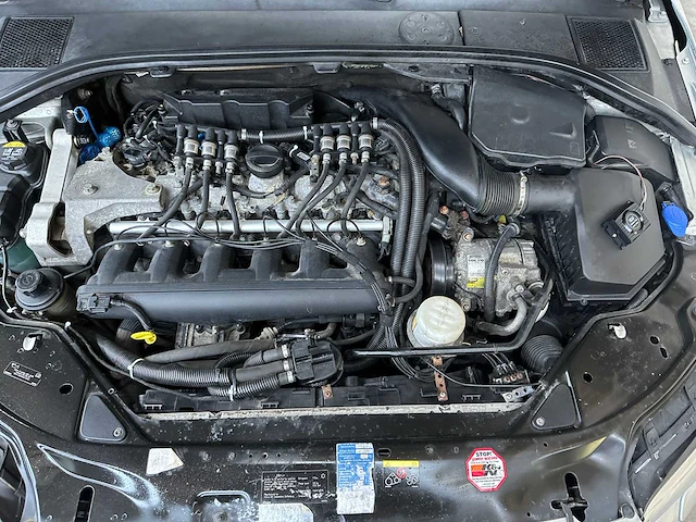 Volvo v70 genration 3 t6 3.0 awd 285pk 2008 -youngtimer- - afbeelding 37 van  43