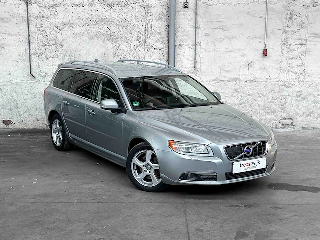 Volvo v70 genration 3 t6 3.0 awd 285pk 2008 -youngtimer- - afbeelding 39 van  43