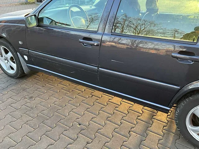 Volvo v70 personenauto - afbeelding 16 van  27