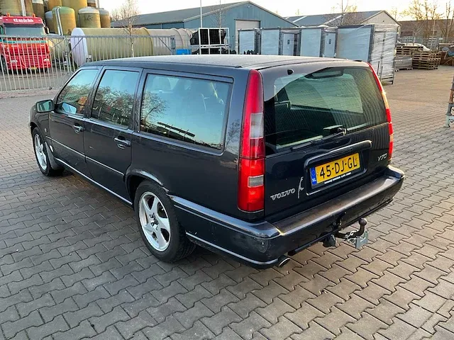 Volvo v70 personenauto - afbeelding 21 van  27