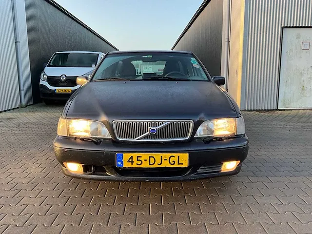 Volvo v70 personenauto - afbeelding 25 van  27