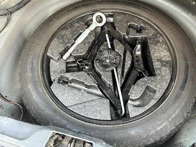 Volvo v70 t4 limited edition 1.6 2011 | 71-sjz-7 i - afbeelding 20 van  36