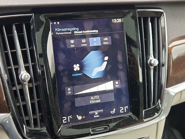 Volvo v90 2.0 d4 momentum 2017 | nt-860-r - afbeelding 15 van  34