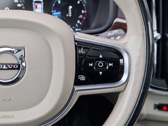 Volvo v90 2.0 d4 momentum 2017 | nt-860-r - afbeelding 10 van  34