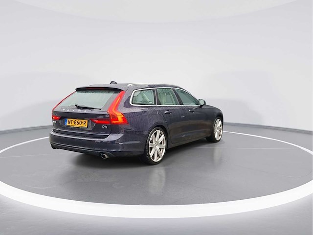 Volvo v90 2.0 d4 momentum 2017 | nt-860-r - afbeelding 31 van  34
