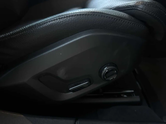Volvo v90 2.0 t4 momentum pro 190pk 2019, xx-067-j - afbeelding 35 van  47