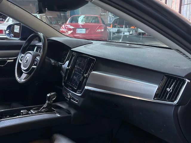 Volvo v90 2.0 t4 momentum pro 190pk 2019, xx-067-j - afbeelding 36 van  47