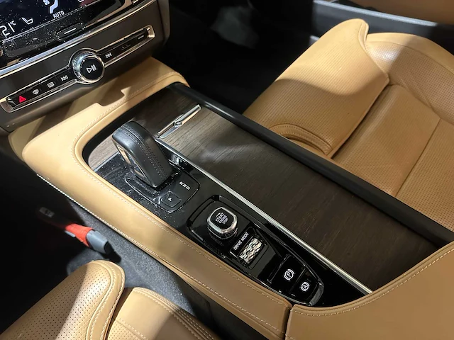 Volvo v90 cross country 2.0 b6 awd pro 299pk 2020, j-525-dk - afbeelding 19 van  45