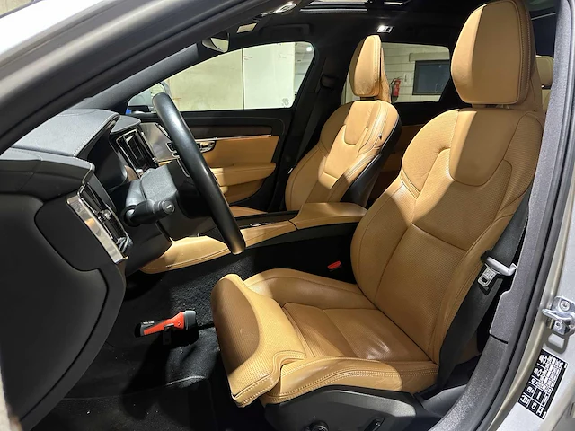Volvo v90 cross country 2.0 b6 awd pro 299pk 2020, j-525-dk - afbeelding 32 van  45