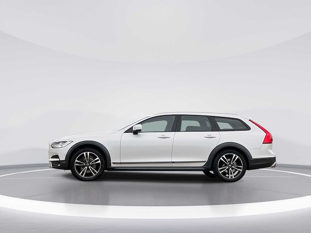 Volvo v90 cross country 2.0 d4 pro 2017 | pr-260-j - afbeelding 34 van  36