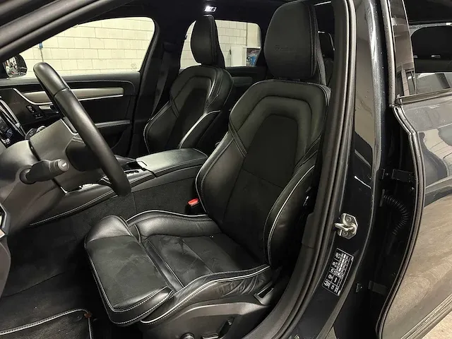 Volvo v90 r-design 2.0 t8 awd inscription my-2020 303pk 2019, s-429-lt - afbeelding 40 van  67