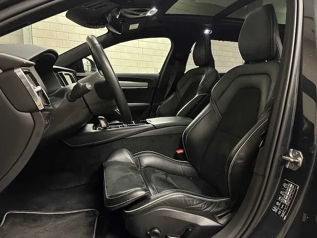 Volvo v90 r-design 2.0 t8 awd inscription my-2020 303pk 2019, s-429-lt - afbeelding 41 van  67