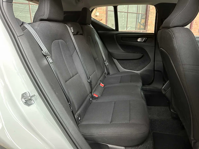 Volvo xc40 1.5 t2 momentum core 129pk 2020, k-978-dx - afbeelding 29 van  39