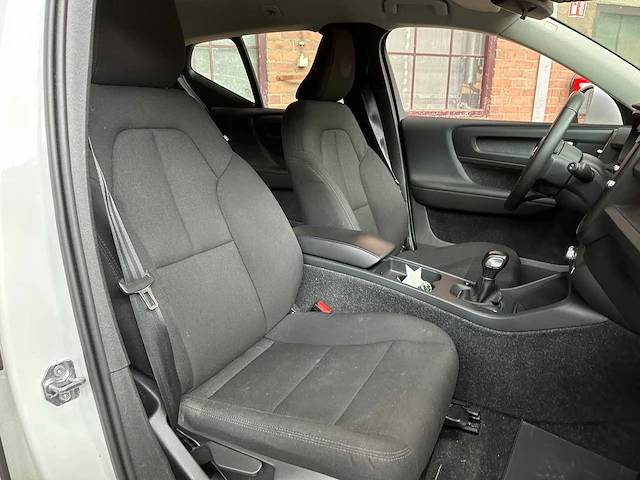 Volvo xc40 1.5 t2 momentum core 129pk 2020, k-978-dx - afbeelding 30 van  39
