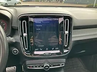 Volvo xc40 1.5 t3 pro panoramadak achteruitrijcamera harman/kardon elektrische kofferbak stoelverwarming, t-060-bn - afbeelding 22 van  32