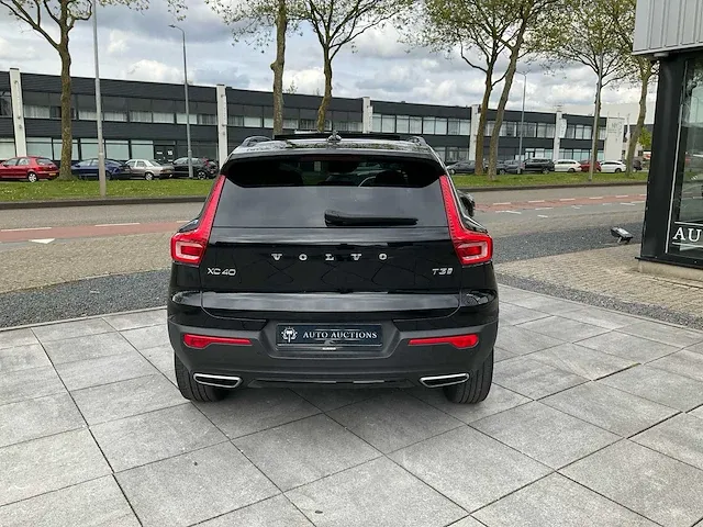 Volvo xc40 1.5 t3 pro panoramadak achteruitrijcamera harman/kardon elektrische kofferbak stoelverwarming, t-060-bn - afbeelding 27 van  32
