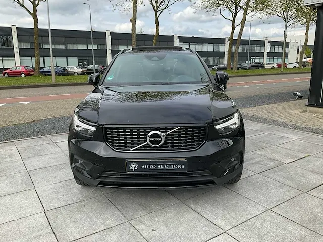 Volvo xc40 1.5 t3 pro panoramadak achteruitrijcamera harman/kardon elektrische kofferbak stoelverwarming, t-060-bn - afbeelding 31 van  32