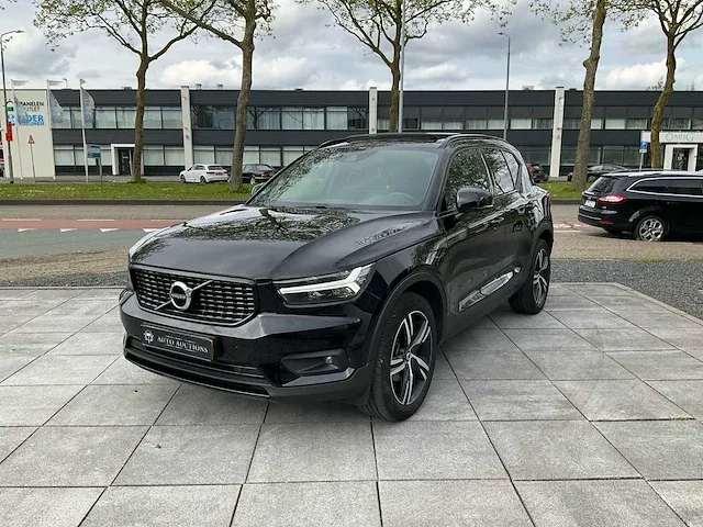 Volvo xc40 1.5 t3 pro panoramadak achteruitrijcamera harman/kardon elektrische kofferbak stoelverwarming, t-060-bn - afbeelding 32 van  32