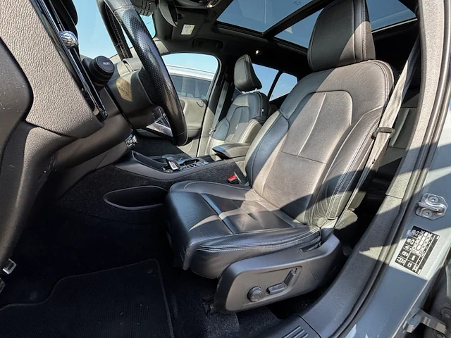Volvo xc40 1.5 t5 plug-in hybrid r-design 180 at, 2020 - afbeelding 8 van  28