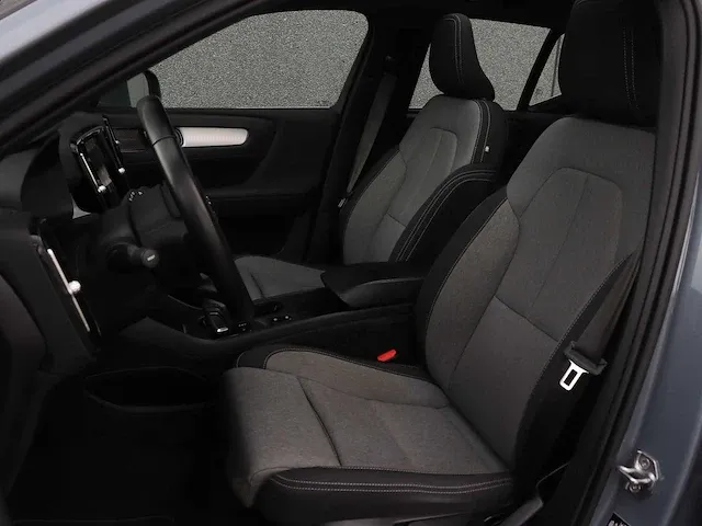 Volvo xc40 1.5 t5 recharge business pro plug-in hybride | l-037-kb - afbeelding 13 van  48