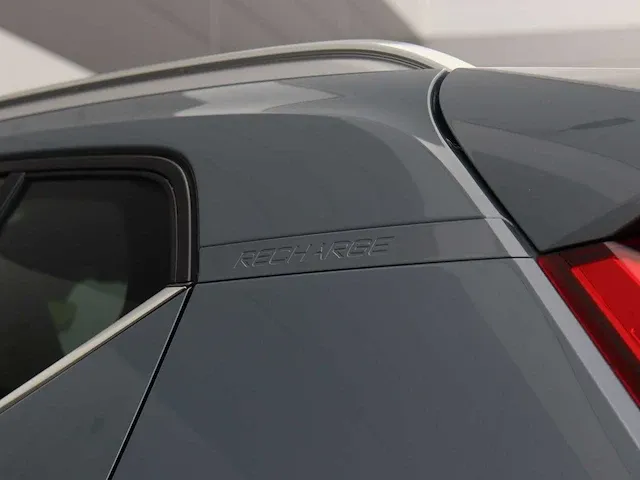 Volvo xc40 1.5 t5 recharge business pro plug-in hybride | l-037-kb - afbeelding 18 van  48