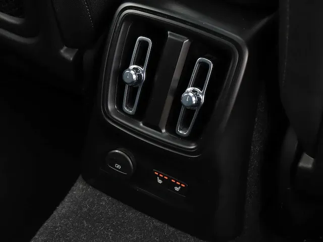 Volvo xc40 1.5 t5 recharge business pro plug-in hybride | l-037-kb - afbeelding 20 van  48