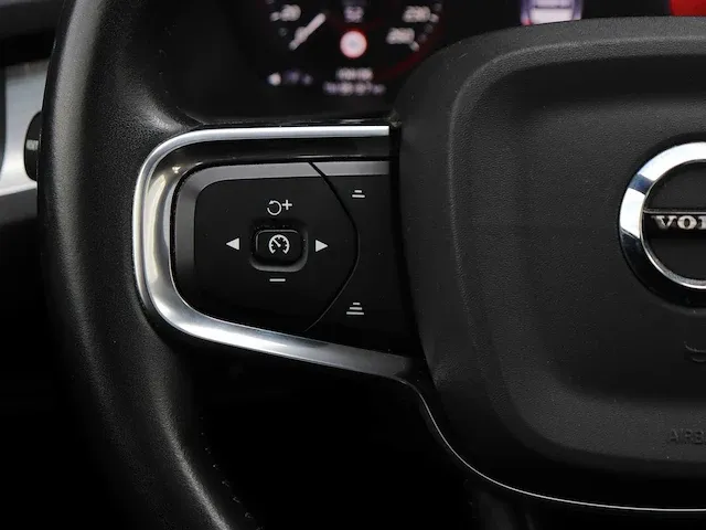 Volvo xc40 1.5 t5 recharge business pro plug-in hybride | l-037-kb - afbeelding 46 van  48