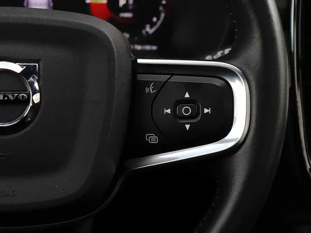 Volvo xc40 1.5 t5 recharge business pro plug-in hybride | l-037-kb - afbeelding 47 van  48