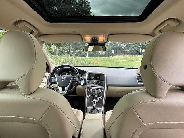Volvo xc60 - 2.0 d4 fwd summum automaat; 3-tzx-49 - afbeelding 2 van  22
