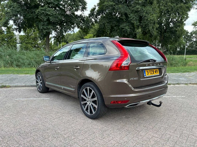 Volvo xc60 - 2.0 d4 fwd summum automaat; 3-tzx-49 - afbeelding 18 van  22
