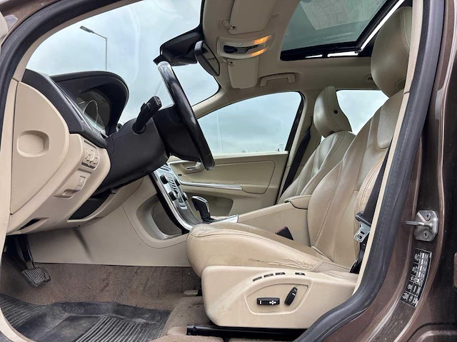 Volvo xc60 - 2.0 d4 fwd summum automaat; 3-tzx-49 - afbeelding 20 van  22