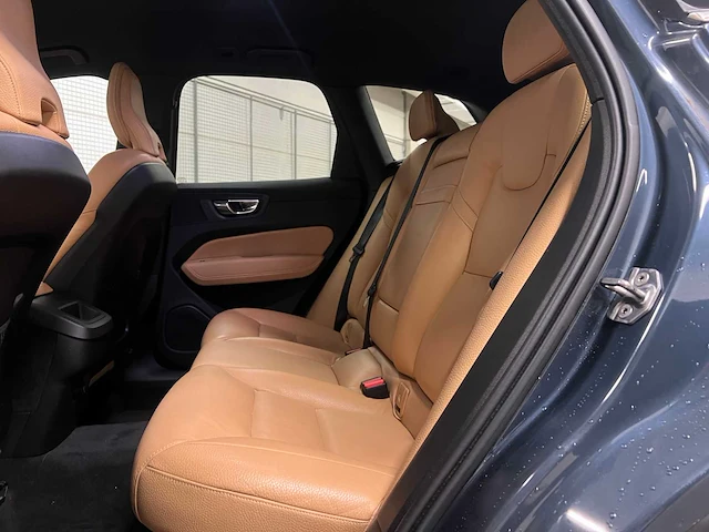 Volvo xc60 2.0 163pk 2019 - afbeelding 17 van  37