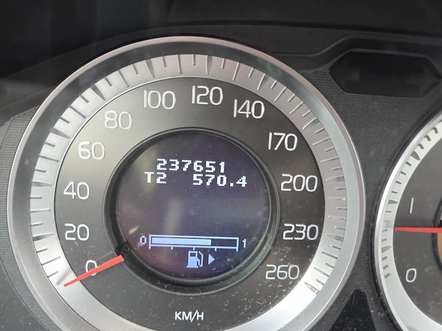 Volvo xc60 2.0 d drive momentum start/stop, 2012 - afbeelding 17 van  49