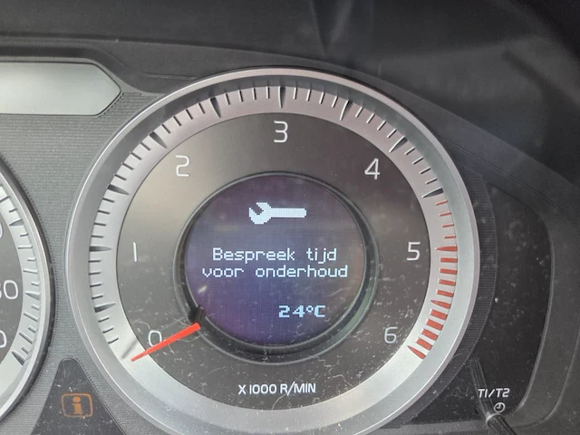 Volvo xc60 2.0 d drive momentum start/stop, 2012 - afbeelding 48 van  49
