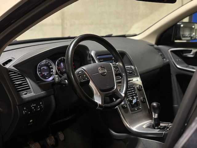 Volvo xc60 2.0 d4 5-cilinder momentum 163pk 2012, kt-999-x - afbeelding 10 van  43